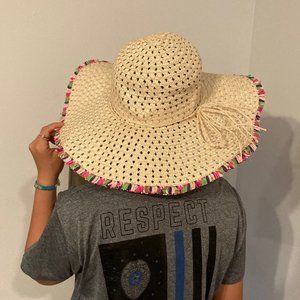 Sunhat with Multicolor Fringe